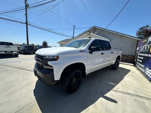 Used 2020 Chevrolet Silverado 1500 LT Trail Boss AWD/4WD image 4