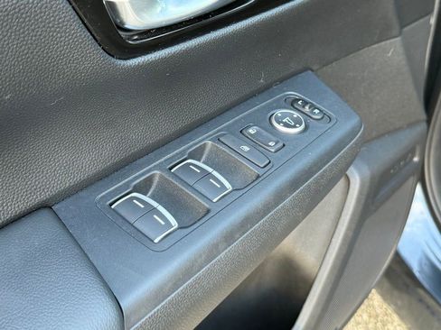 Used 2025 Honda CR-V Sport Touring image 18