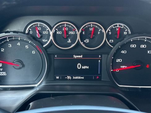 Used 2023 Chevrolet Tahoe LS image 28