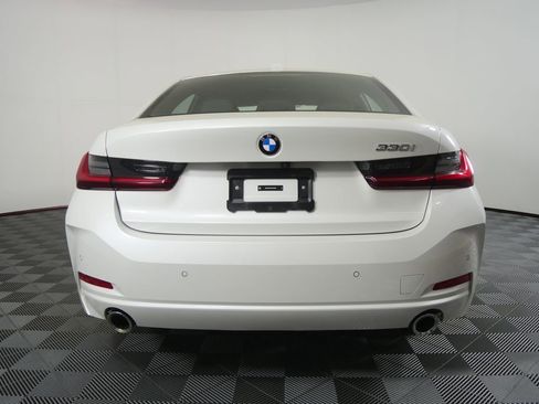 Used 2025 BMW 330i Sedan RWD image 4