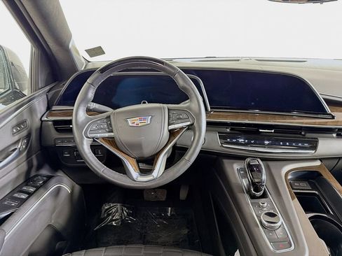 Certified 2024 Cadillac Escalade ESV Premium Luxury Platinum AWD/4WD image 21