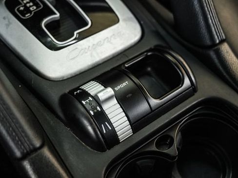 Used 2008 Porsche Cayenne AWD/4WD image 19