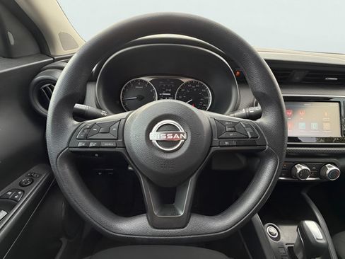 Certified 2025 Nissan Kicks Play S FWD image 23