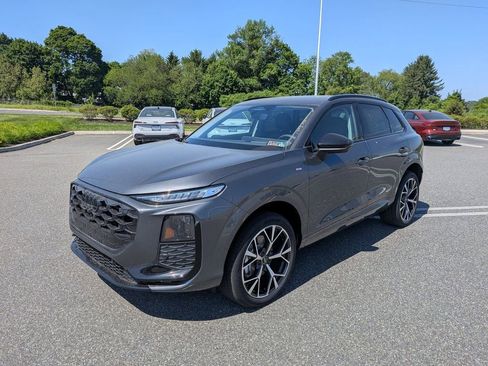 New 2026 Audi Q3 quattro 2.0T AWD/4WD image 3