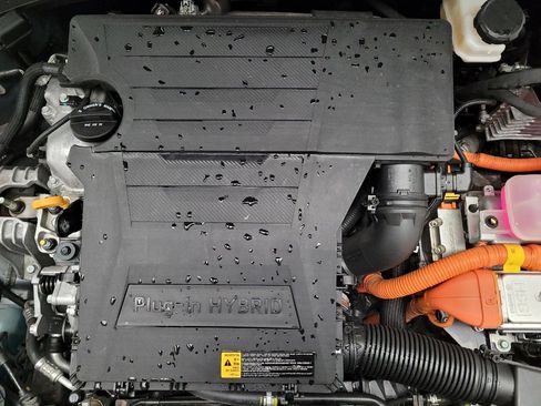 Used 2021 Hyundai Ioniq Limited image 30