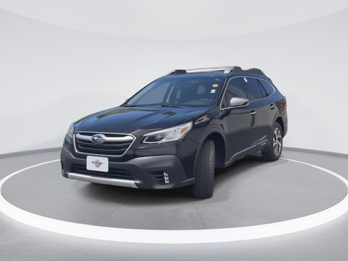 Used 2021 Subaru Outback Touring AWD/4WD image 3