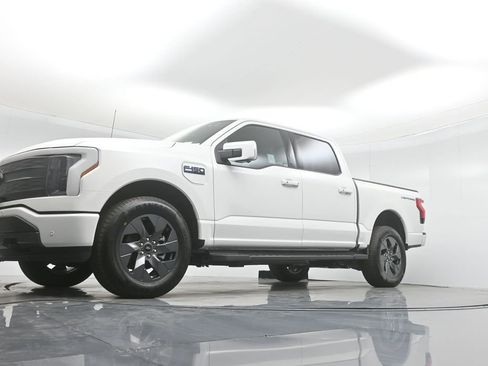 New 2025 Ford F150 Lightning Lariat w/ Max Trailer Tow Package image 46