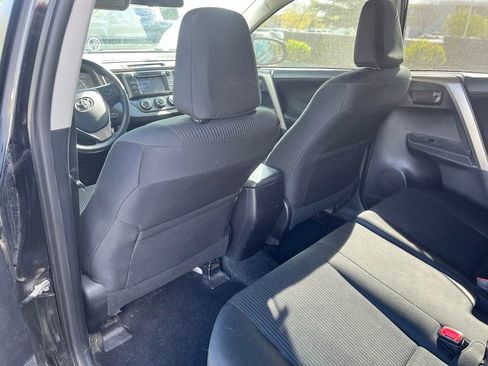 Used 2014 Toyota RAV4 LE image 11