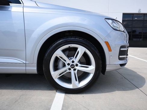 Used 2019 Audi Q7 3.0T Prestige image 10