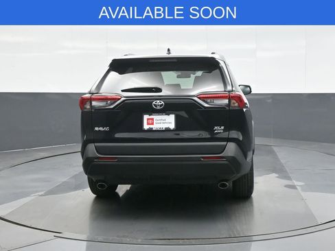 Used 2024 Toyota RAV4 XLE w/ Convenience Package image 6