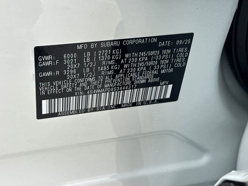 New 2025 Subaru Ascent Limited image 36