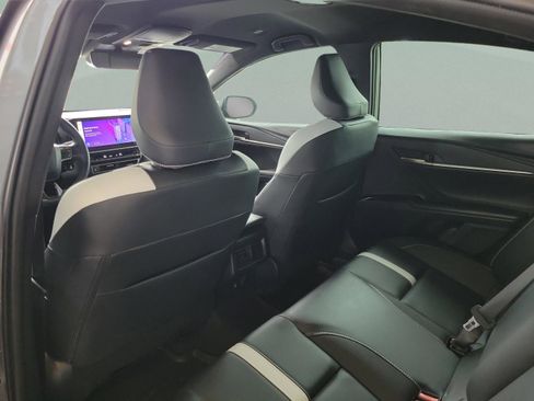 Certified 2025 Toyota Camry SE image 7