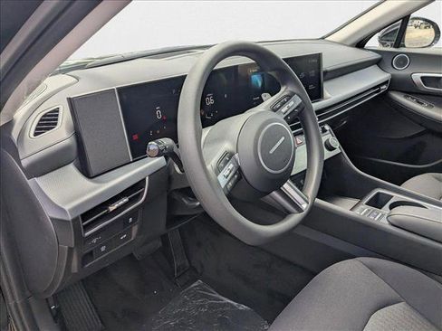New 2025 Hyundai Sonata SEL image 3