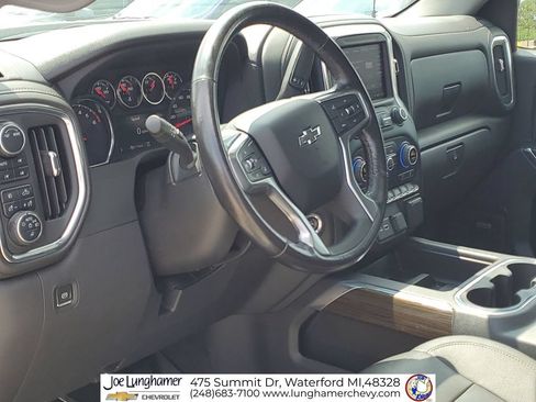 Used 2022 Chevrolet Silverado 1500 LT Trail Boss w/ LT Trail Boss Premium Package AWD/4WD image 12