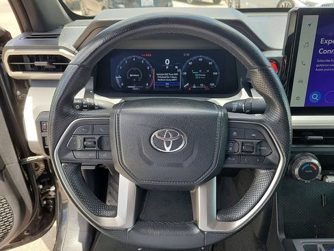 Used 2024 Toyota Tacoma TRD Off-Road AWD/4WD image 21