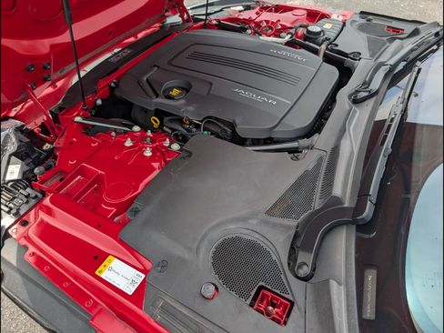 Used 2019 Jaguar F-TYPE Coupe RWD image 24