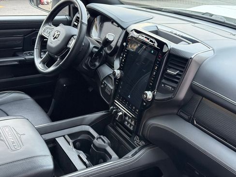 Used 2024 RAM 3500 Limited image 11