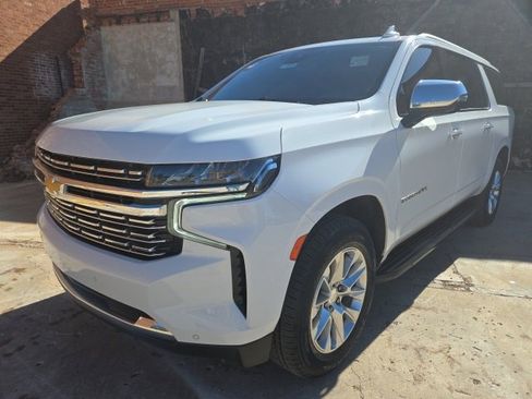 Certified 2023 Chevrolet Suburban Premier image 1