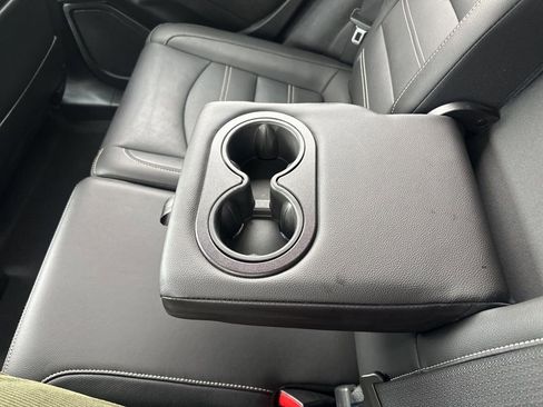 Used 2023 GMC Terrain Denali image 32