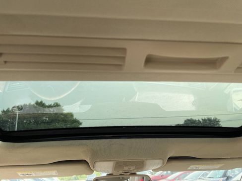 Used 2011 Mercedes-Benz E 350 4MATIC Sedan image 19