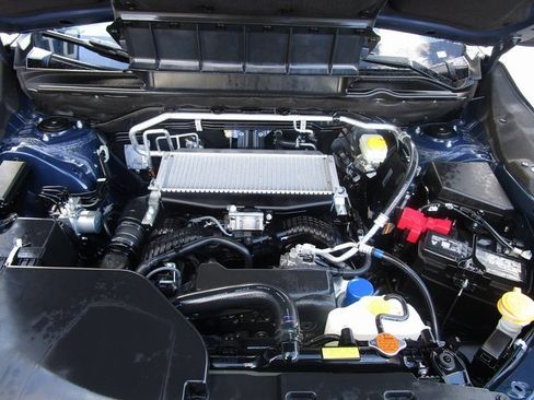 Used 2025 Subaru Ascent Premium w/ Premium Package image 9