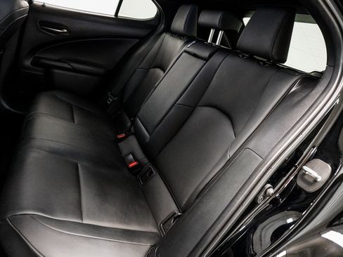 Used 2024 Lexus UX 250h AWD w/ Premium Package image 9