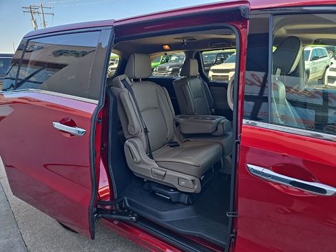 Used 2024 Honda Odyssey Elite image 85