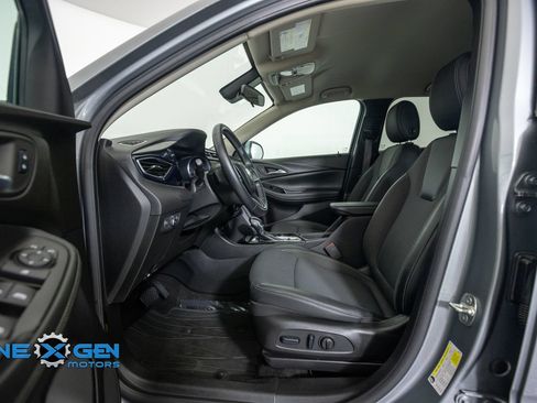 Used 2023 Buick Encore GX Preferred w/ Cold Weather Comfort Package AWD/4WD image 11