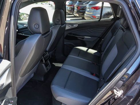 Used 2023 Volkswagen ID.4 Pro S RWD image 15