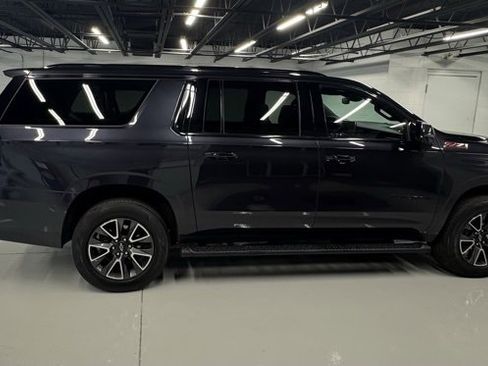 Used 2023 Chevrolet Suburban Z71 w/ Luxury Package image 6