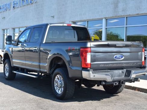 Used 2017 Ford F250 XLT w/ XLT Premium Package AWD/4WD image 9