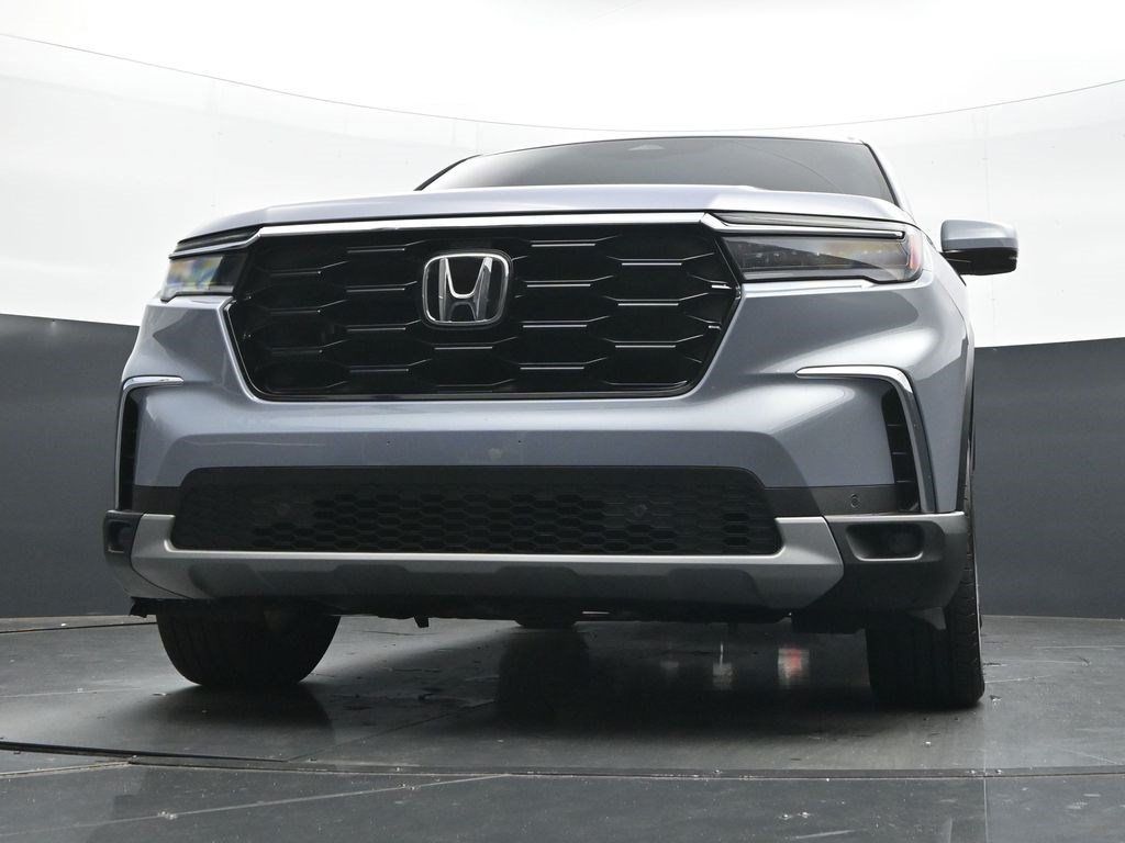 Used 2025 Honda Pilot Touring image 41