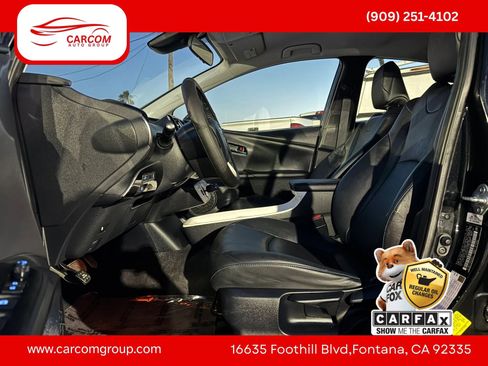 Used 2016 Toyota Prius Four Touring FWD image 20