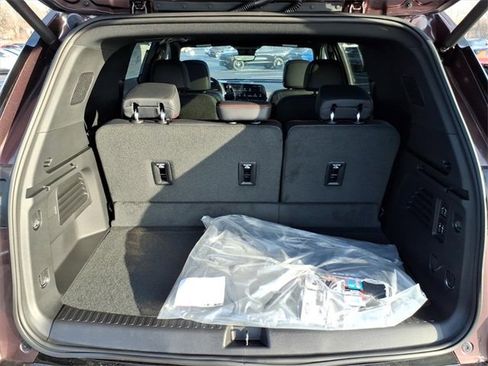 New 2026 Chevrolet Traverse RS image 4