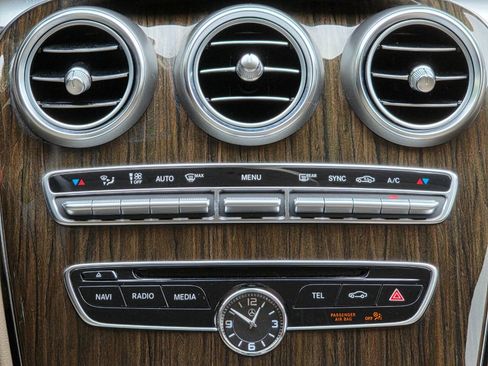 Used 2015 Mercedes-Benz C 300 4MATIC Sedan image 25