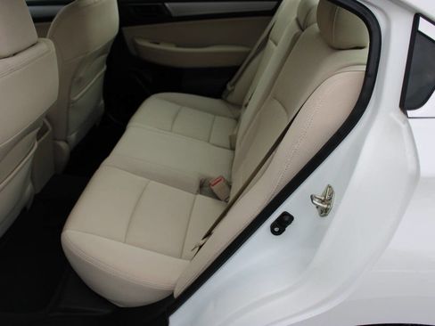 Used 2016 Subaru Legacy 2.5i image 10