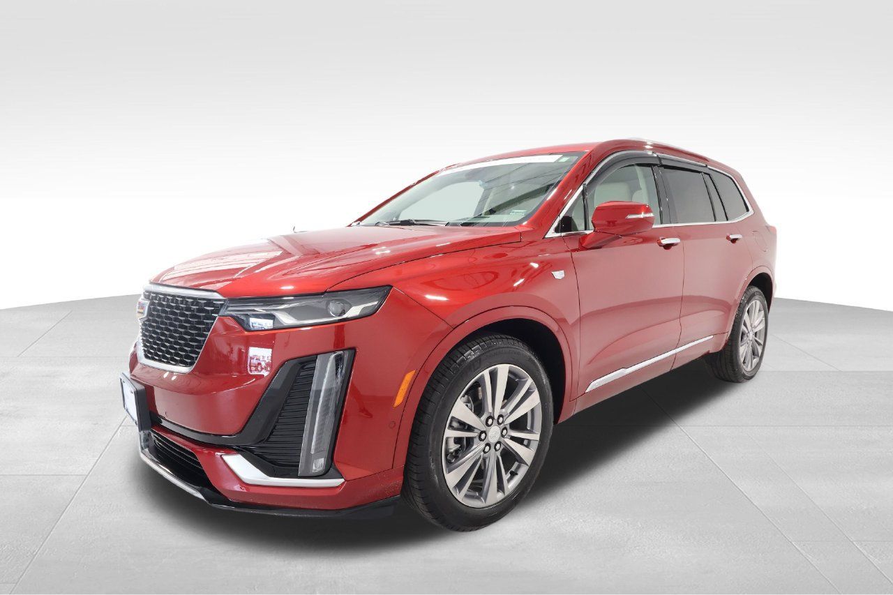Used 2025 Cadillac XT6 Premium Luxury w/ Technology Package AWD/4WD image 8