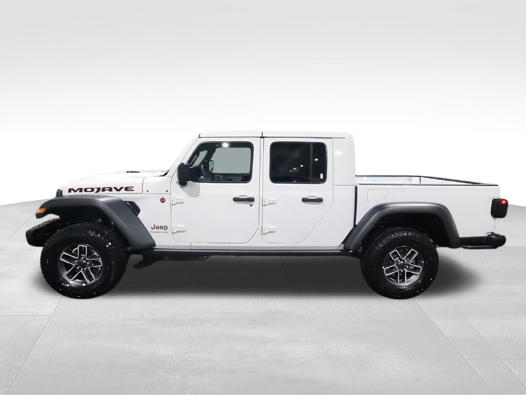 New 2026 Jeep Gladiator Mojave w/ Steel Bumper Group AWD/4WD image 5