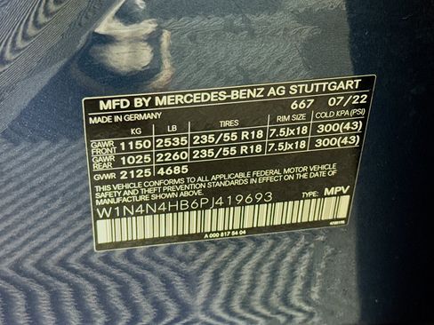 Used 2023 Mercedes-Benz GLA 250 4MATIC w/ Premium Package image 37