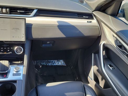 Used 2025 Jaguar F-PACE R-Dynamic S AWD/4WD image 15