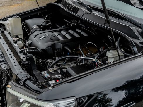 Used 2018 Toyota Sequoia Limited image 43