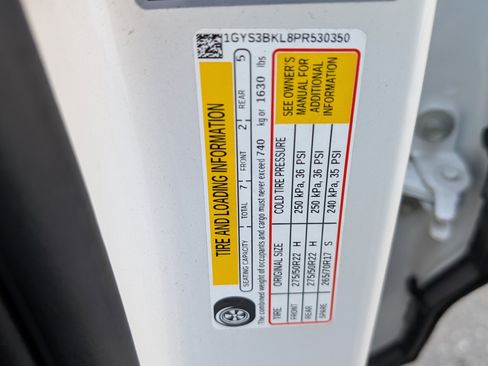 Used 2023 Cadillac Escalade Premium Luxury image 40