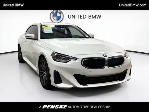 Used 2022 BMW 230i Coupe w/ Convenience Package RWD image 3