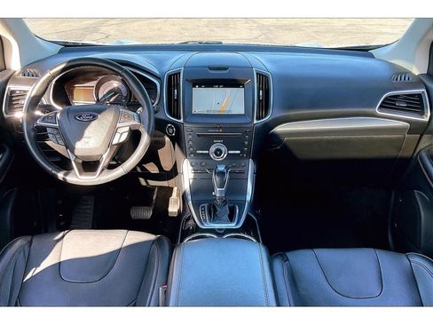 Used 2017 Ford Edge Titanium w/ Equipment Group 301A image 17