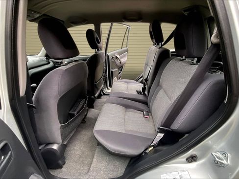 Used 2004 Toyota RAV4 2WD image 21