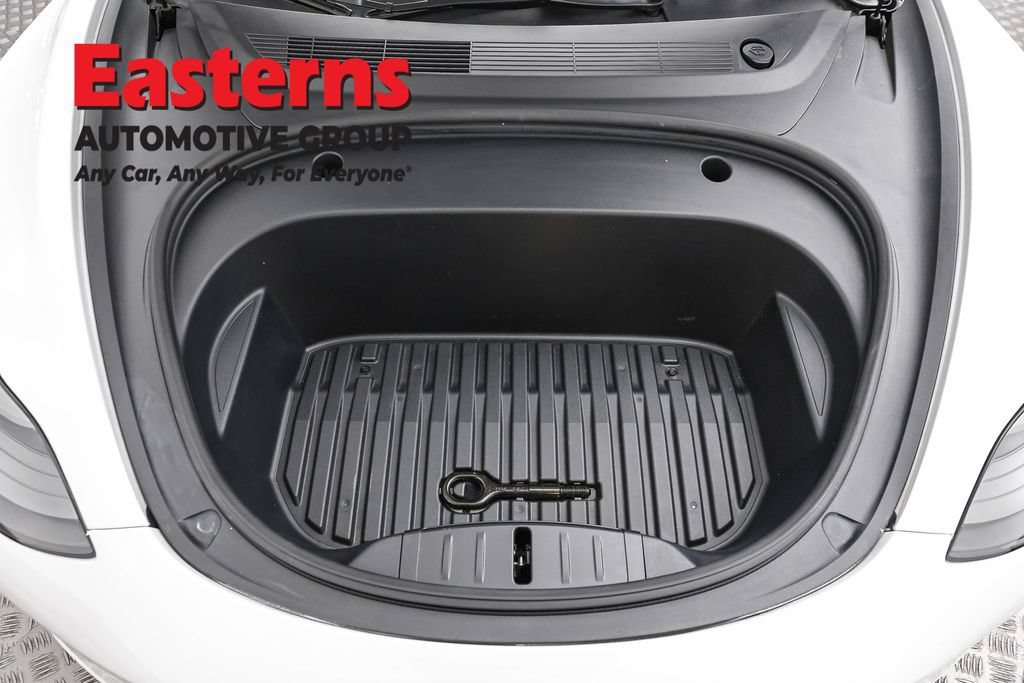 Used 2023 Tesla Model 3 Standard Range RWD image 9
