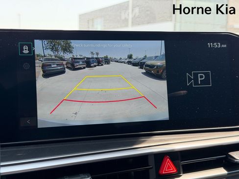 New 2026 Kia Sorento LX FWD image 16