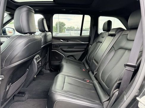 Used 2024 Jeep Grand Cherokee Limited 4xe AWD/4WD image 13