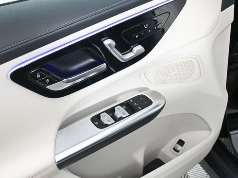 Certified 2024 Mercedes-Benz GLC 300 4MATIC image 8