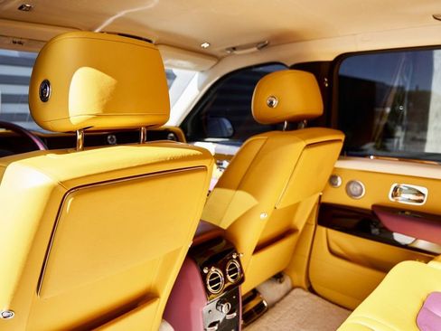 Used 2025 Rolls-Royce Cullinan AWD/4WD image 42
